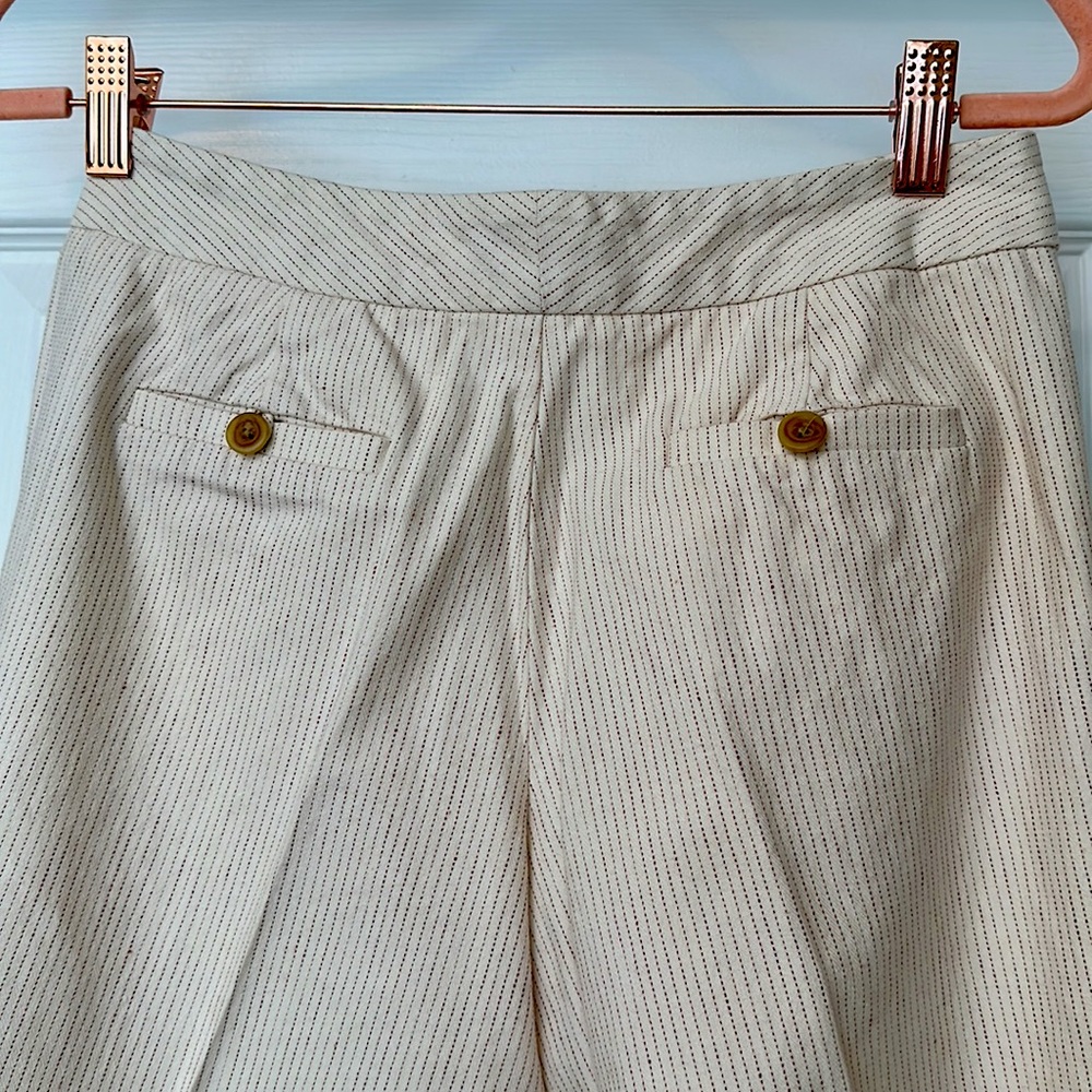 Perfect condition slacks cream with barely there brown pinstripe. Sz Jr 5/6 - Picture 7 of 9